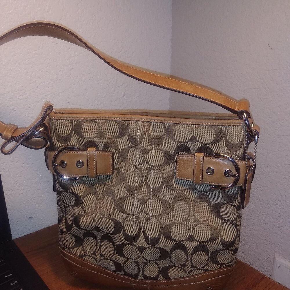 Coach Signature C Vintage Shoulder Bag